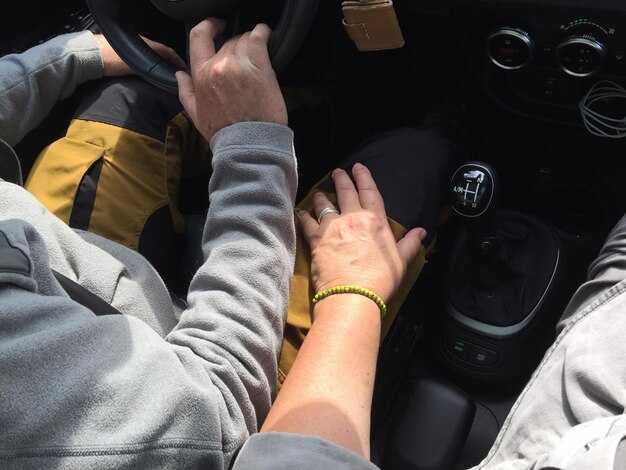 Как выбрать автомобиль с удобным рулем