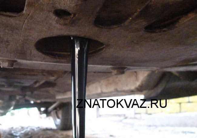 Как залить новое масло в трансмиссию