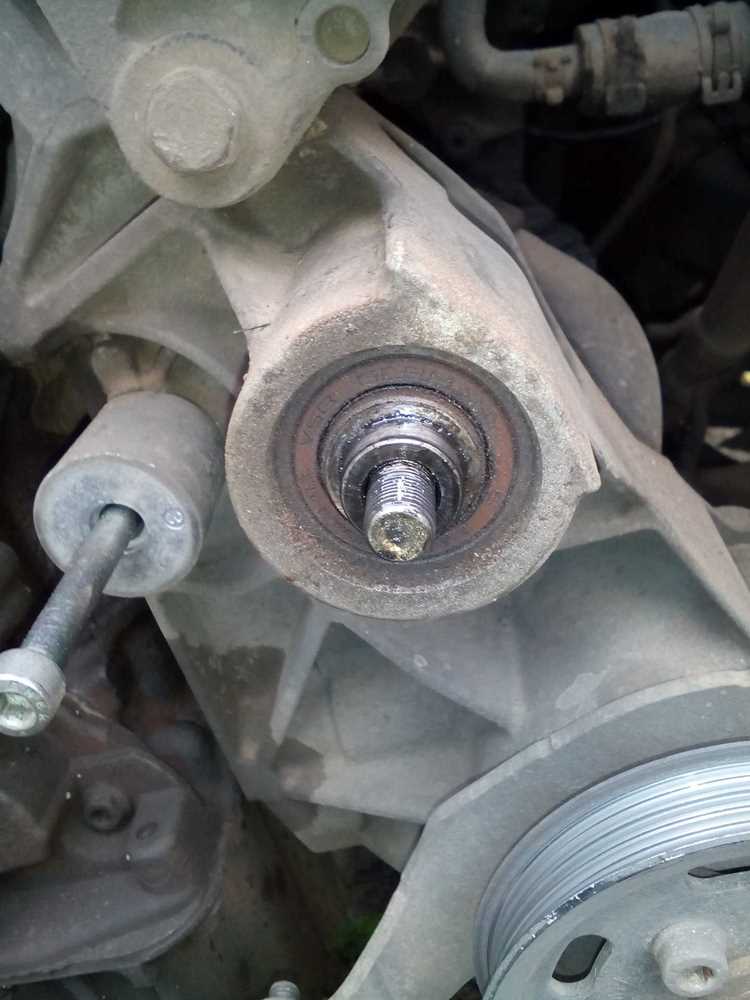 Монтаж вискомуфты на место